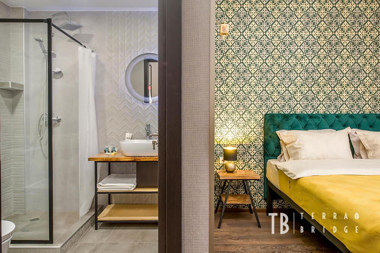 Hotel Terra Bridge Tiflis Exterior foto