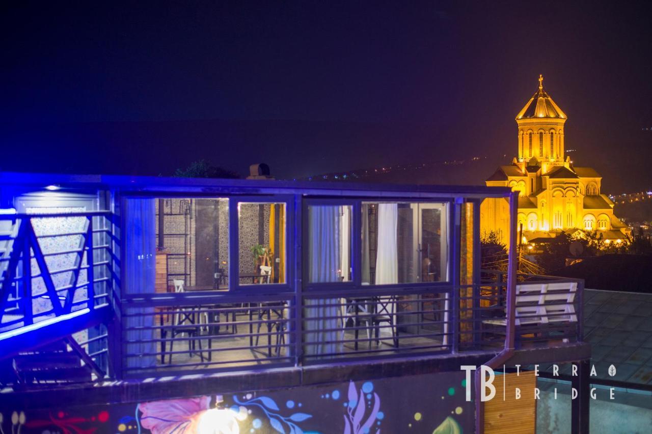 Hotel Terra Bridge Tiflis Exterior foto