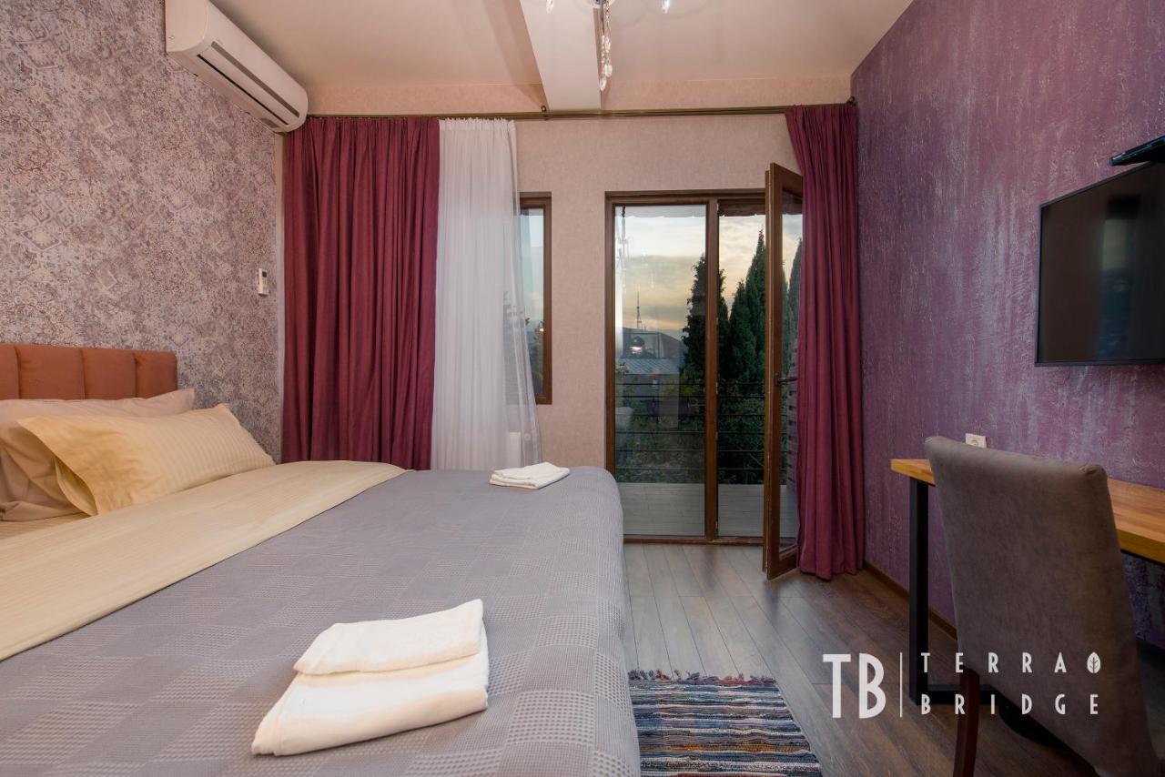 Hotel Terra Bridge Tiflis Exterior foto