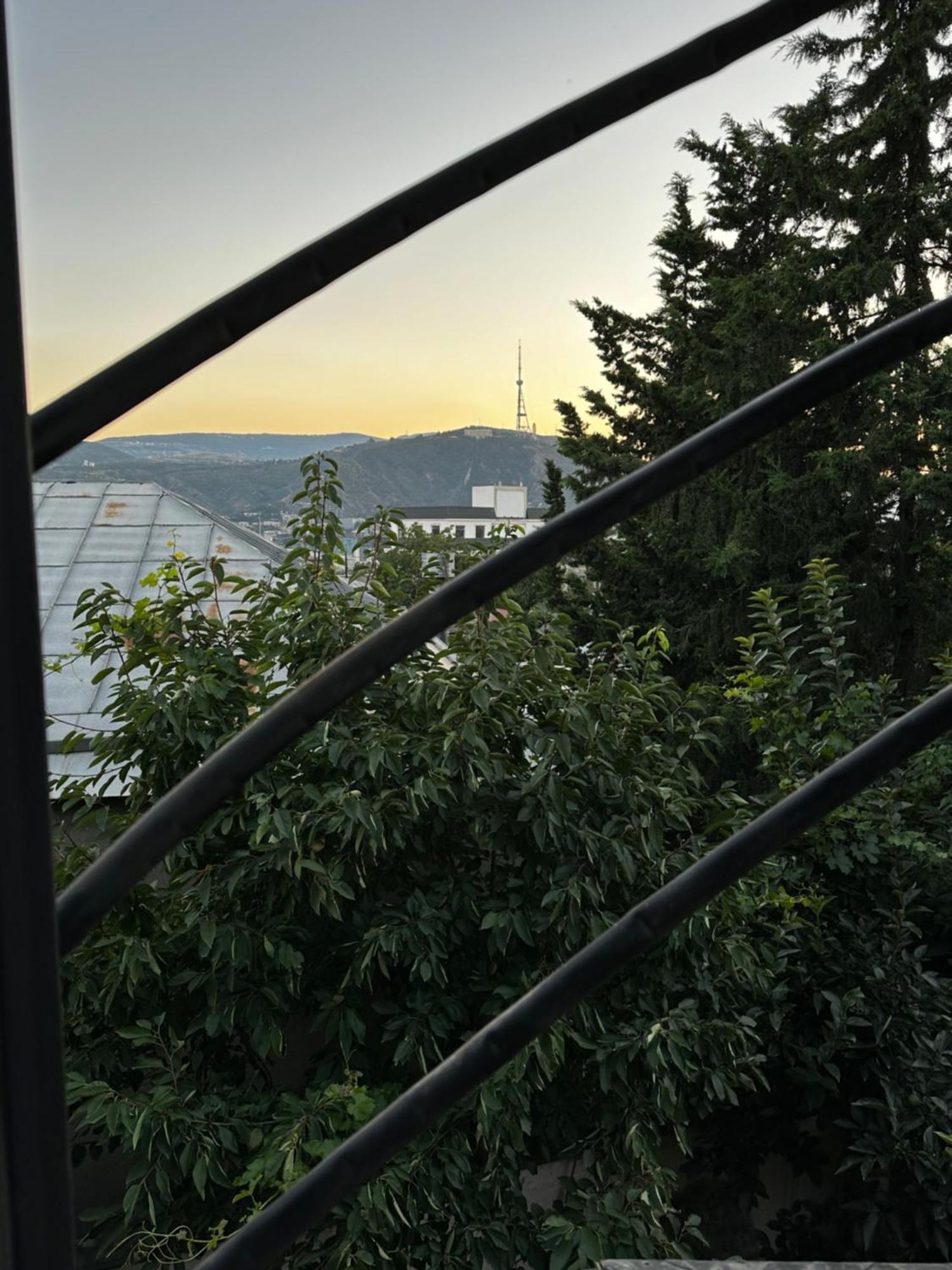 Hotel Terra Bridge Tiflis Exterior foto